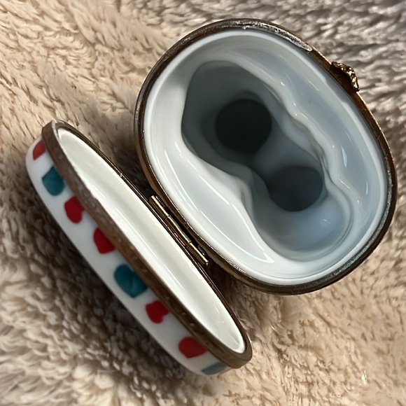 LIMOGES France Playful Cats Trinket Box - Picture 8 of 10